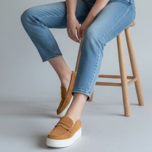 J/Slides Tan Brown Suede Platform Penny Loafers Size 8